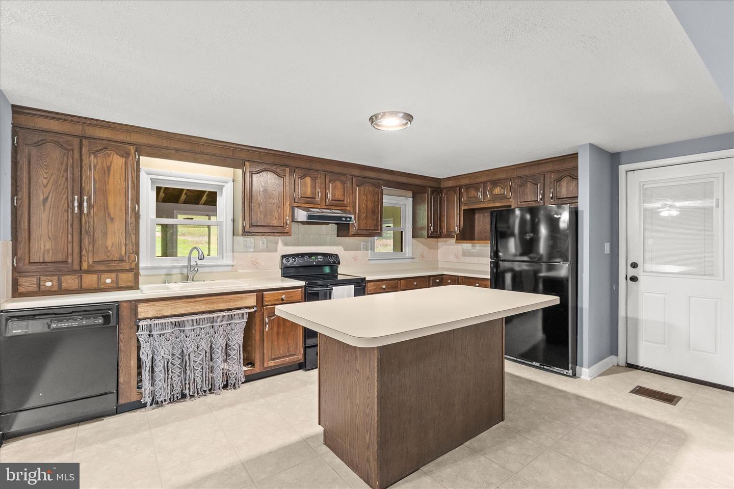 1426 Ridge Road Property Photo 10