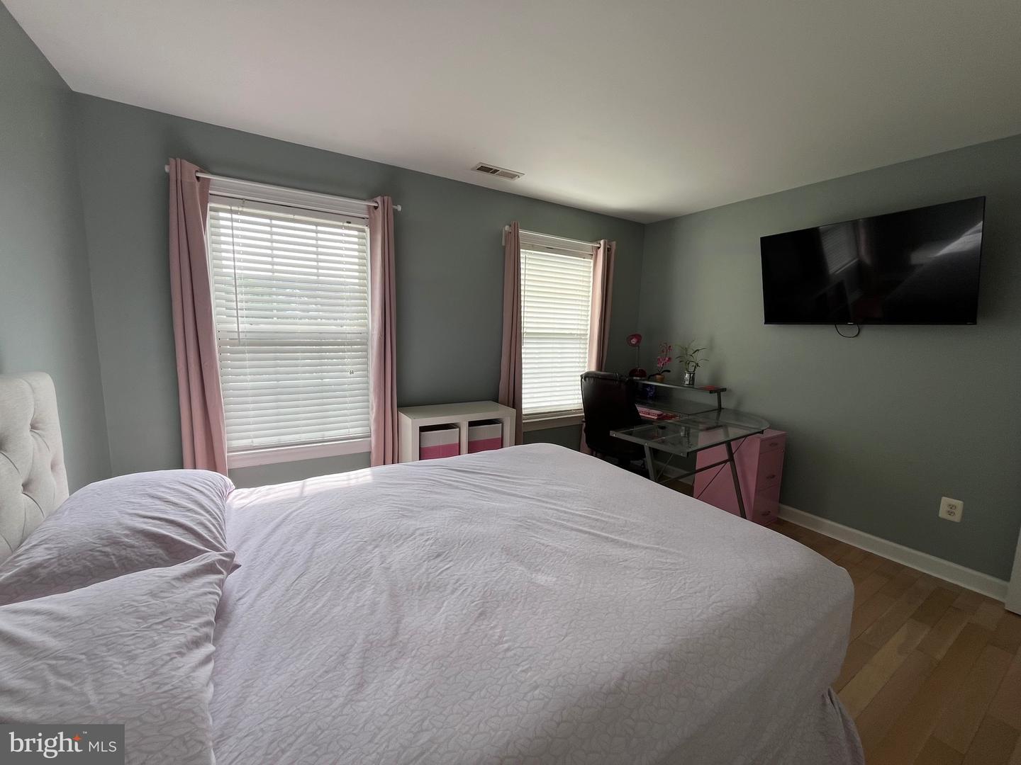 2934 Airdrie Ave Property Photo 34
