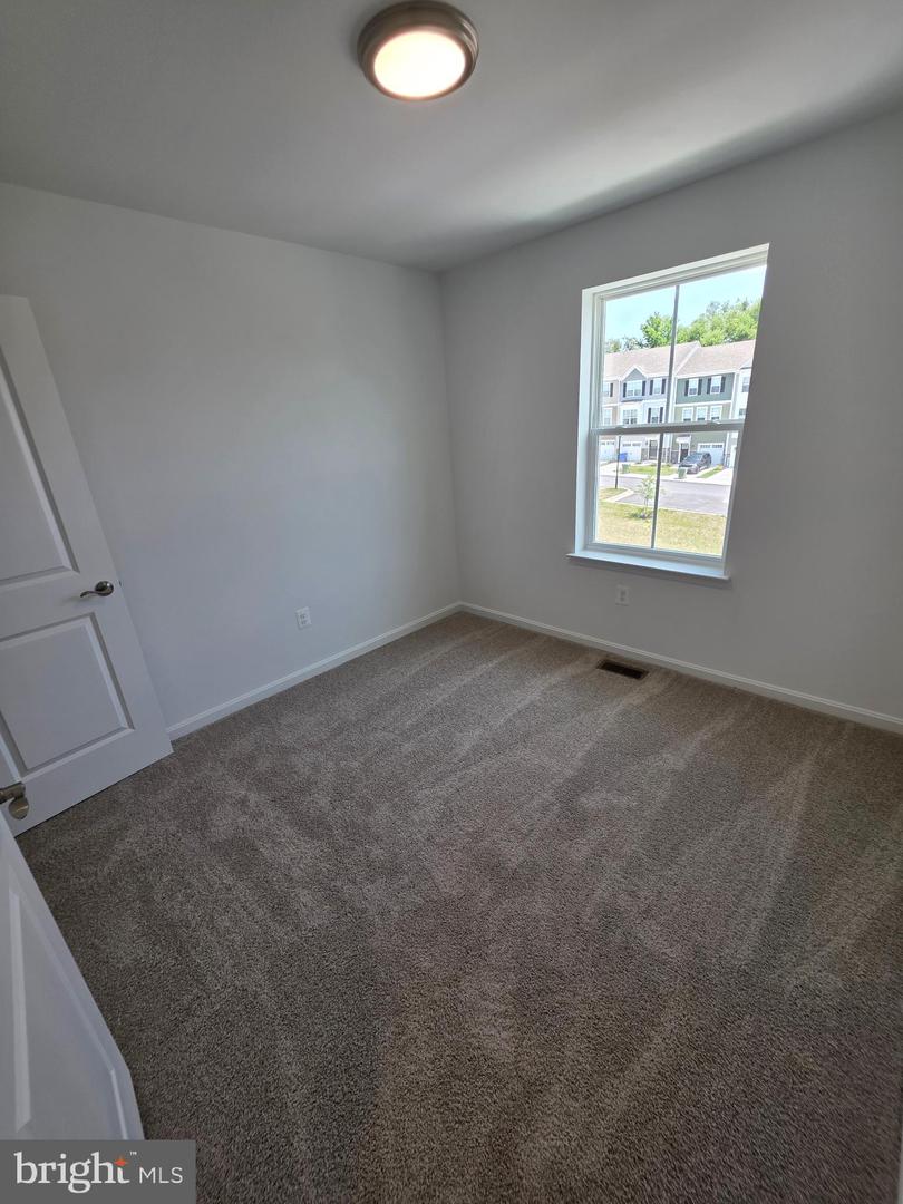 334 Aqua Sq #175 Property Photo 26