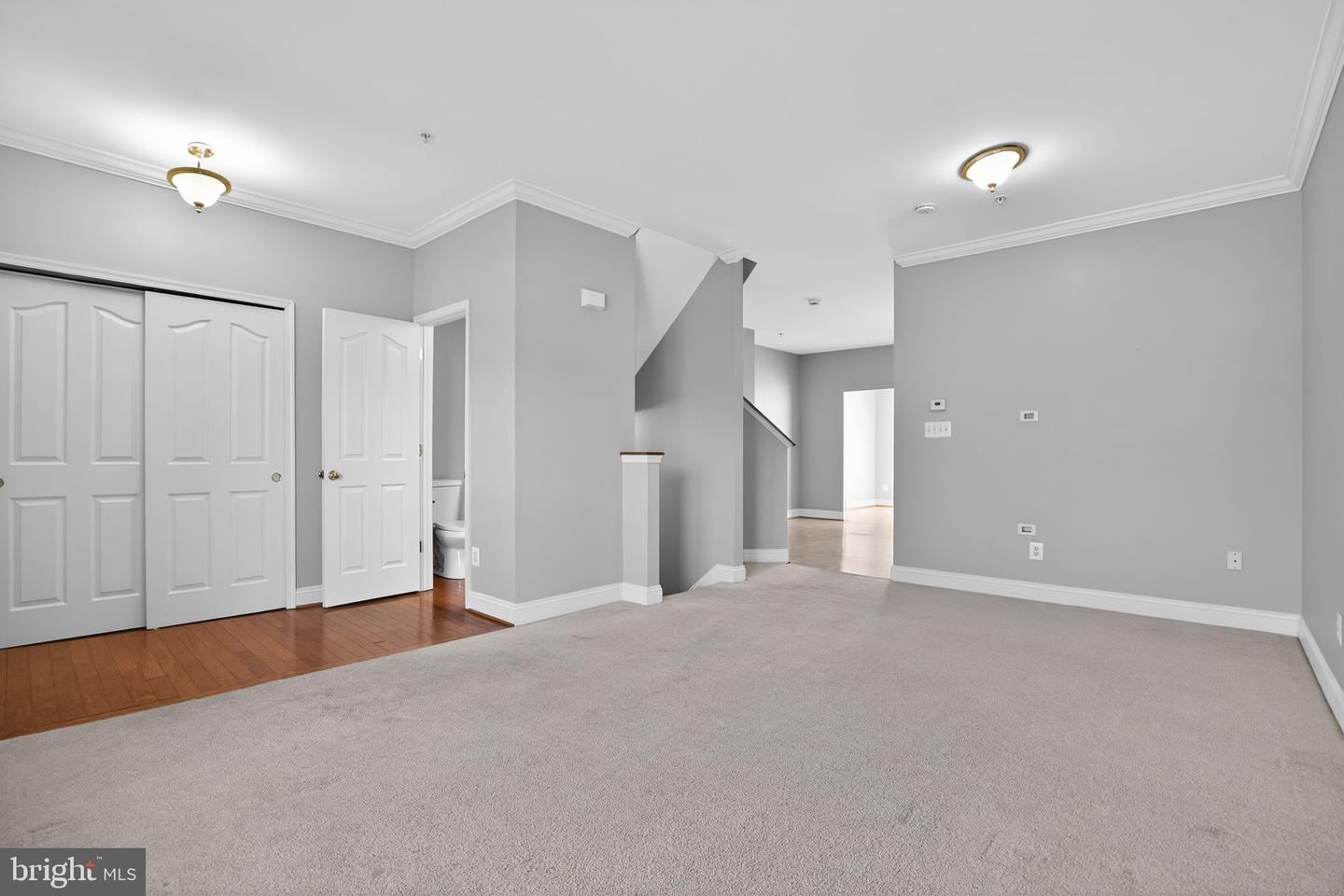 627 Berwick Ct Property Photo 5