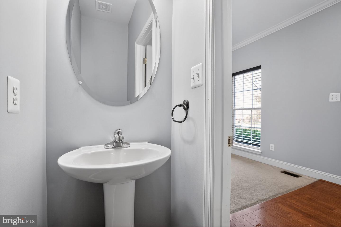 627 Berwick Ct Property Photo 13