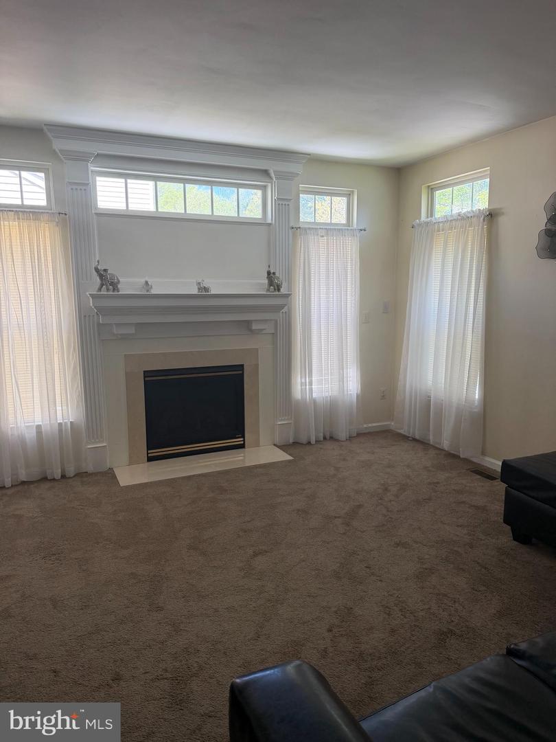 2969 Siwanoy Dr Property Photo 4