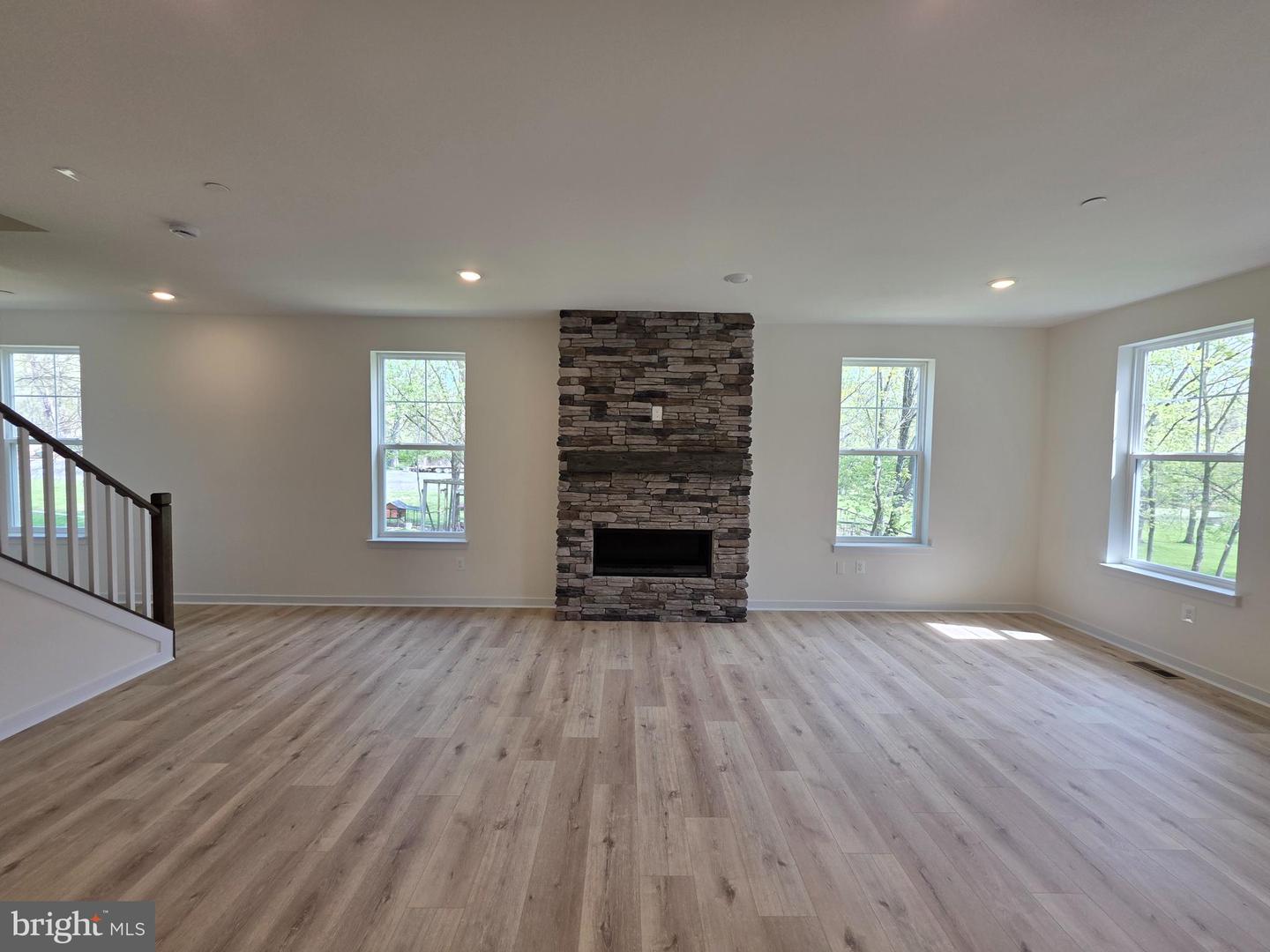 3645 Dexter Ct #154 Property Photo 14