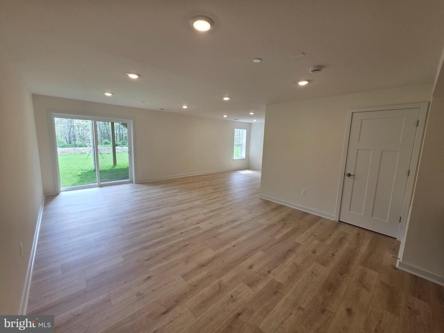 3645 Dexter Ct #154 Property Photo 18