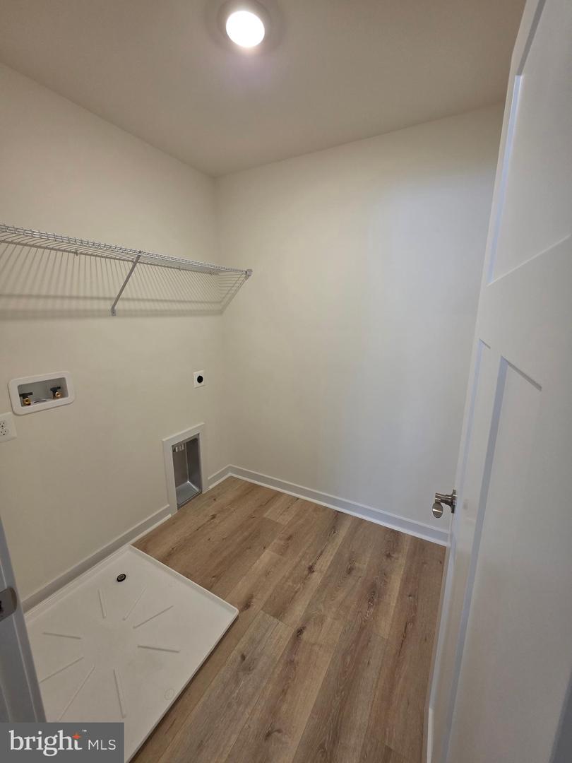 3645 Dexter Ct #154 Property Photo 29