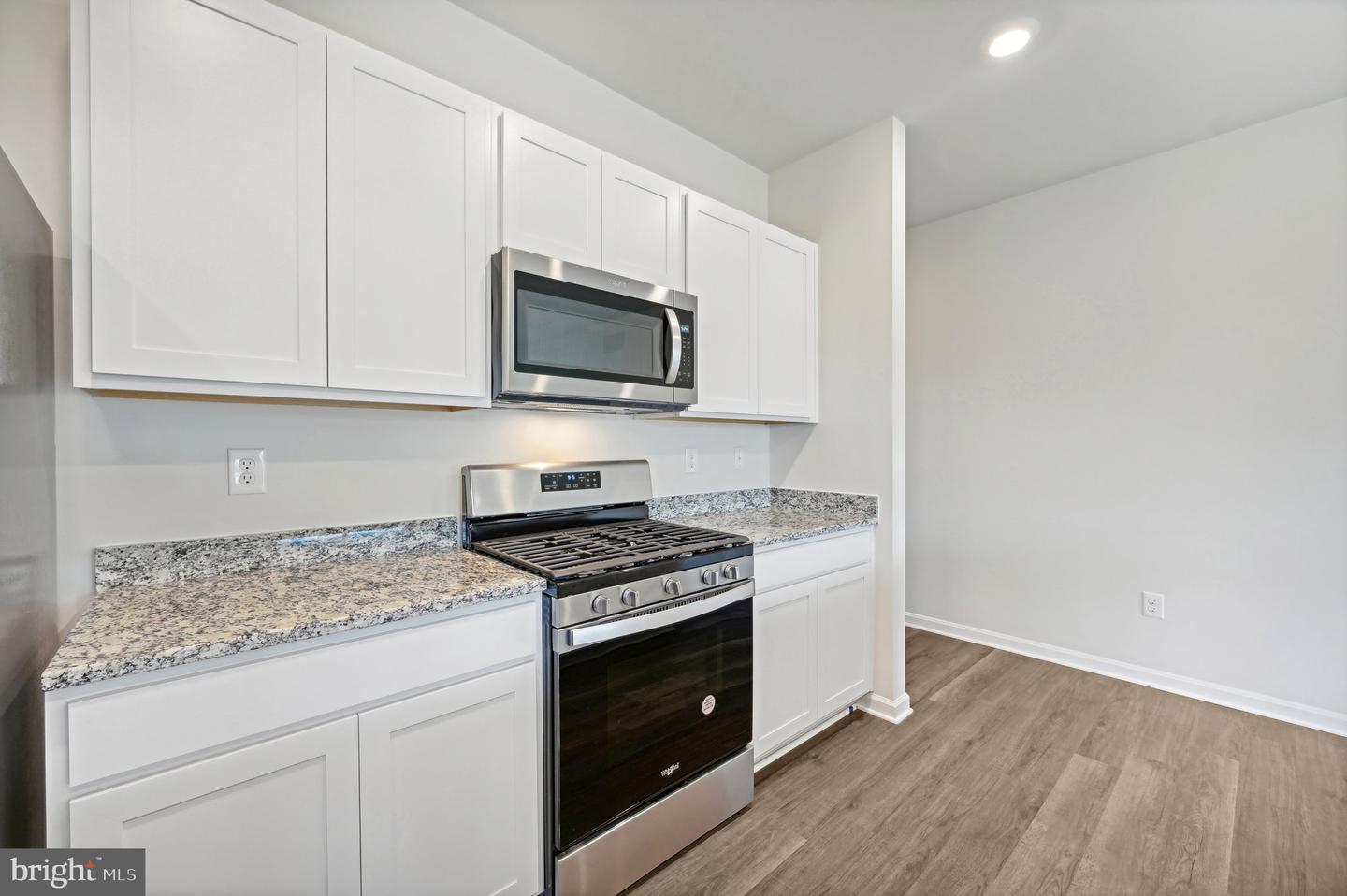 711 Managrass Dr Property Photo 10