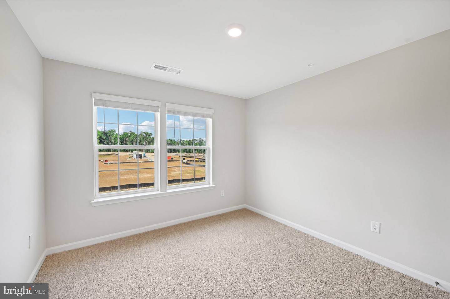 711 Managrass Dr Property Photo 28