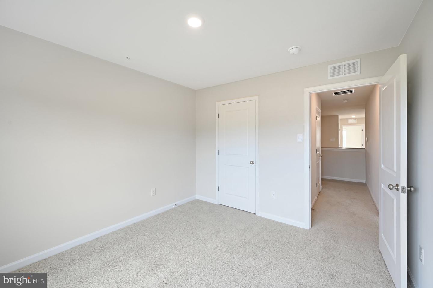 711 Managrass Dr Property Photo 30