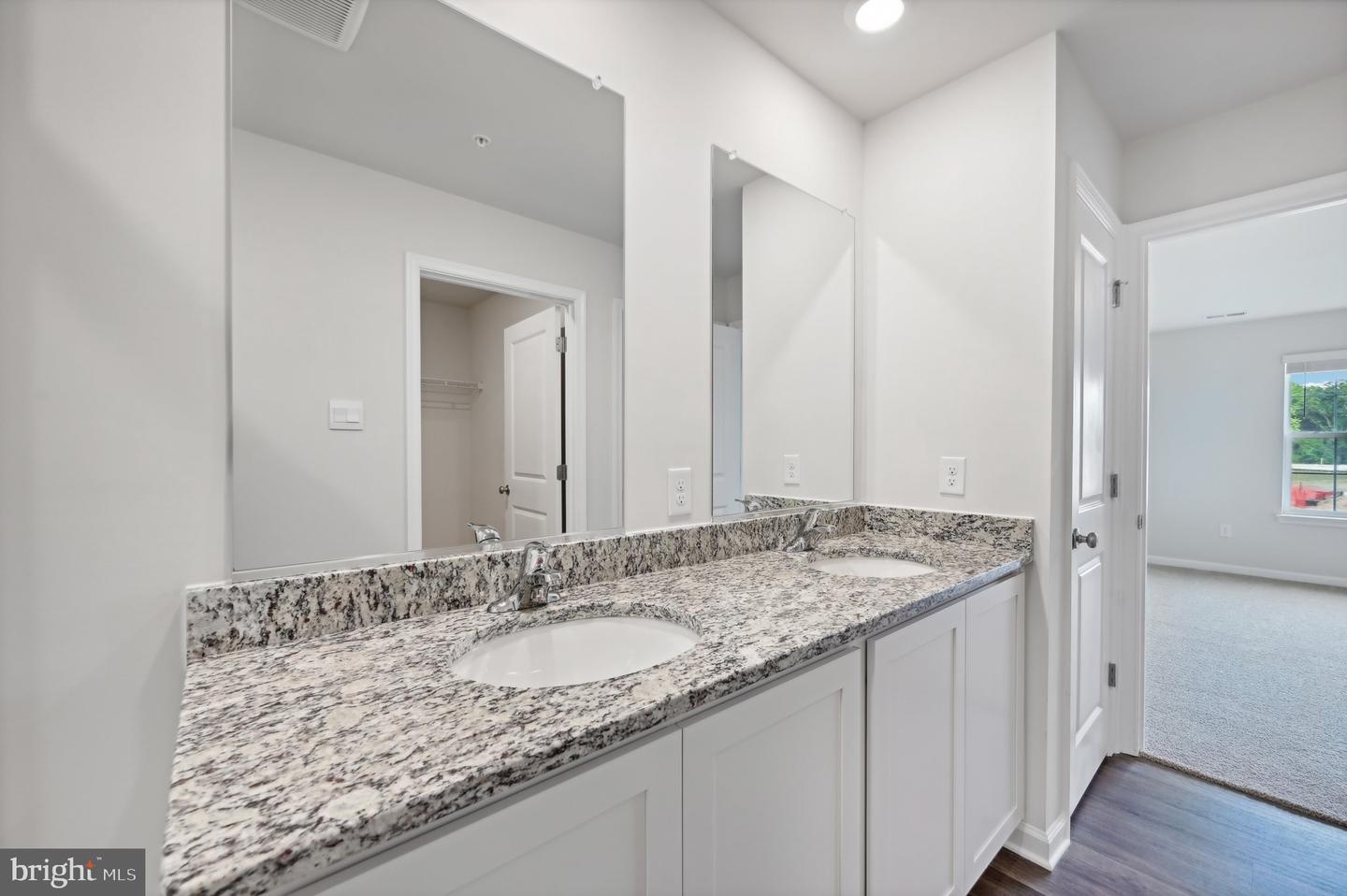 711 Managrass Dr Property Photo 35