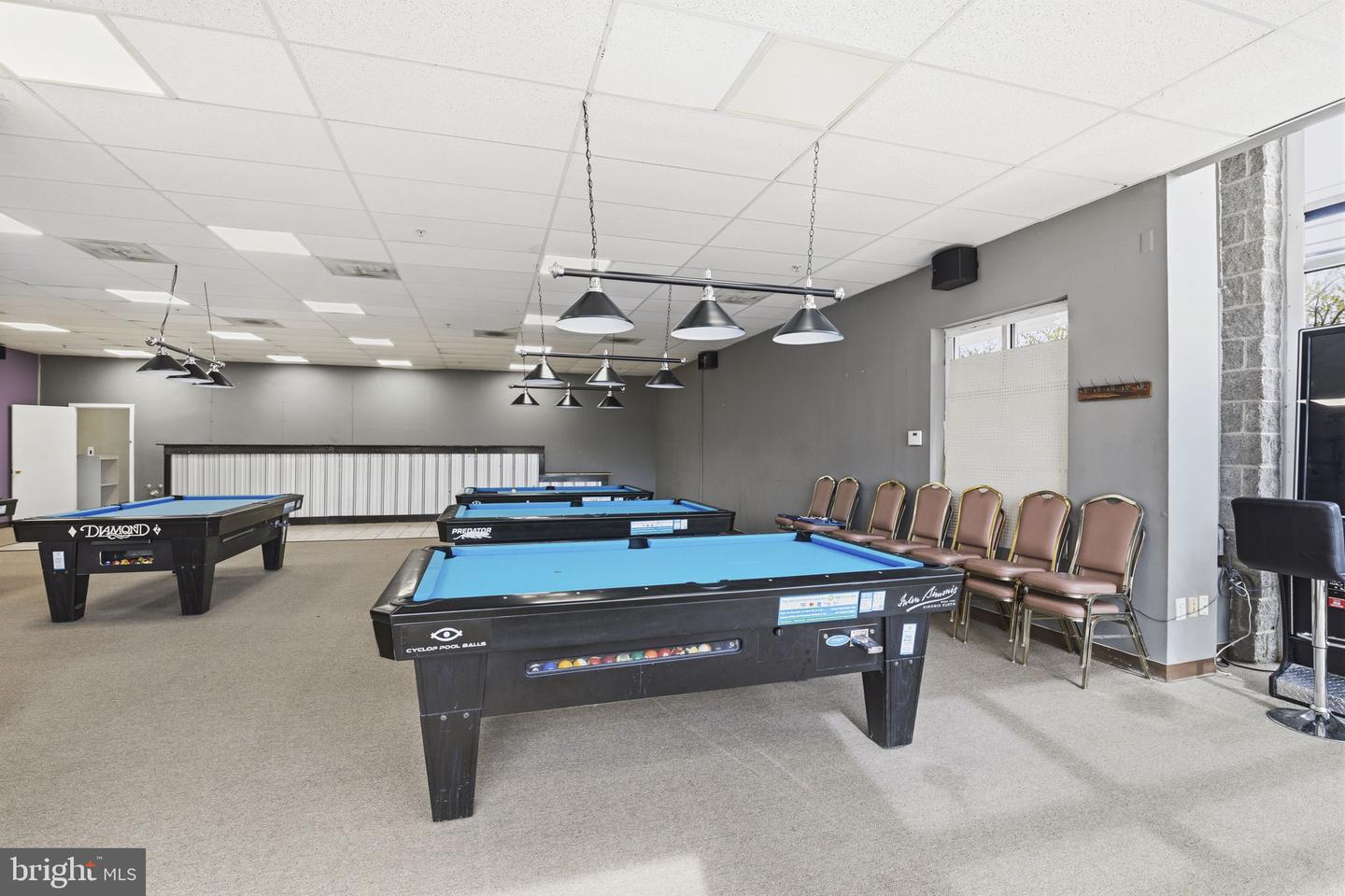 690 S Philadelphia Blvd #100 Property Photo 3