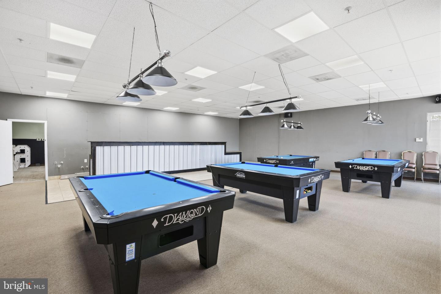 690 S Philadelphia Blvd #100 Property Photo 4
