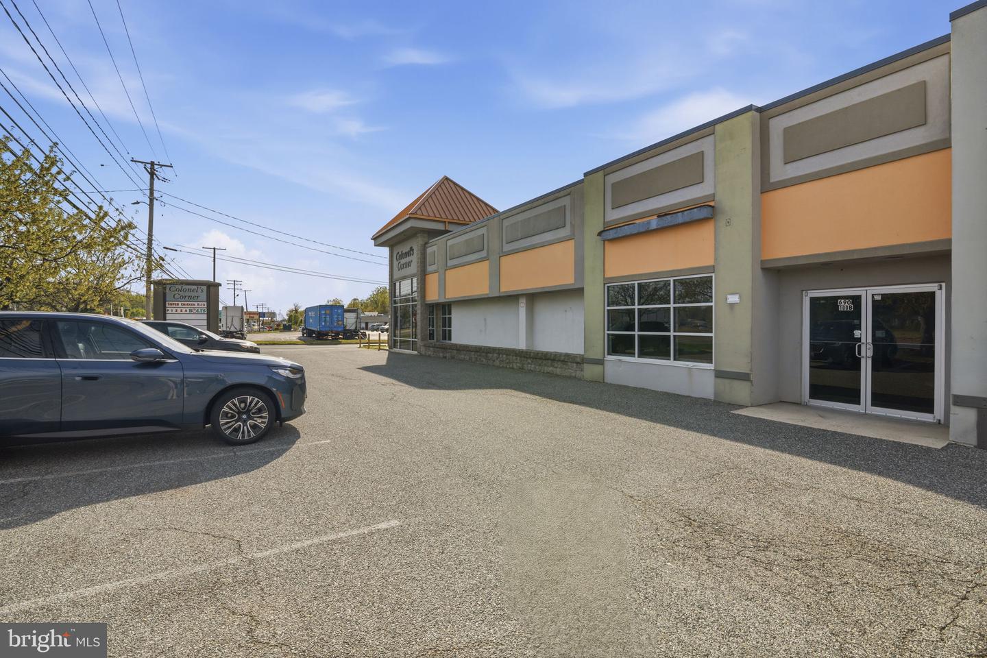 690 S Philadelphia Blvd #100 Property Photo 16