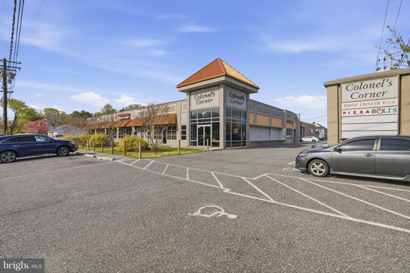 690 S Philadelphia Blvd #100 Property Photo 17