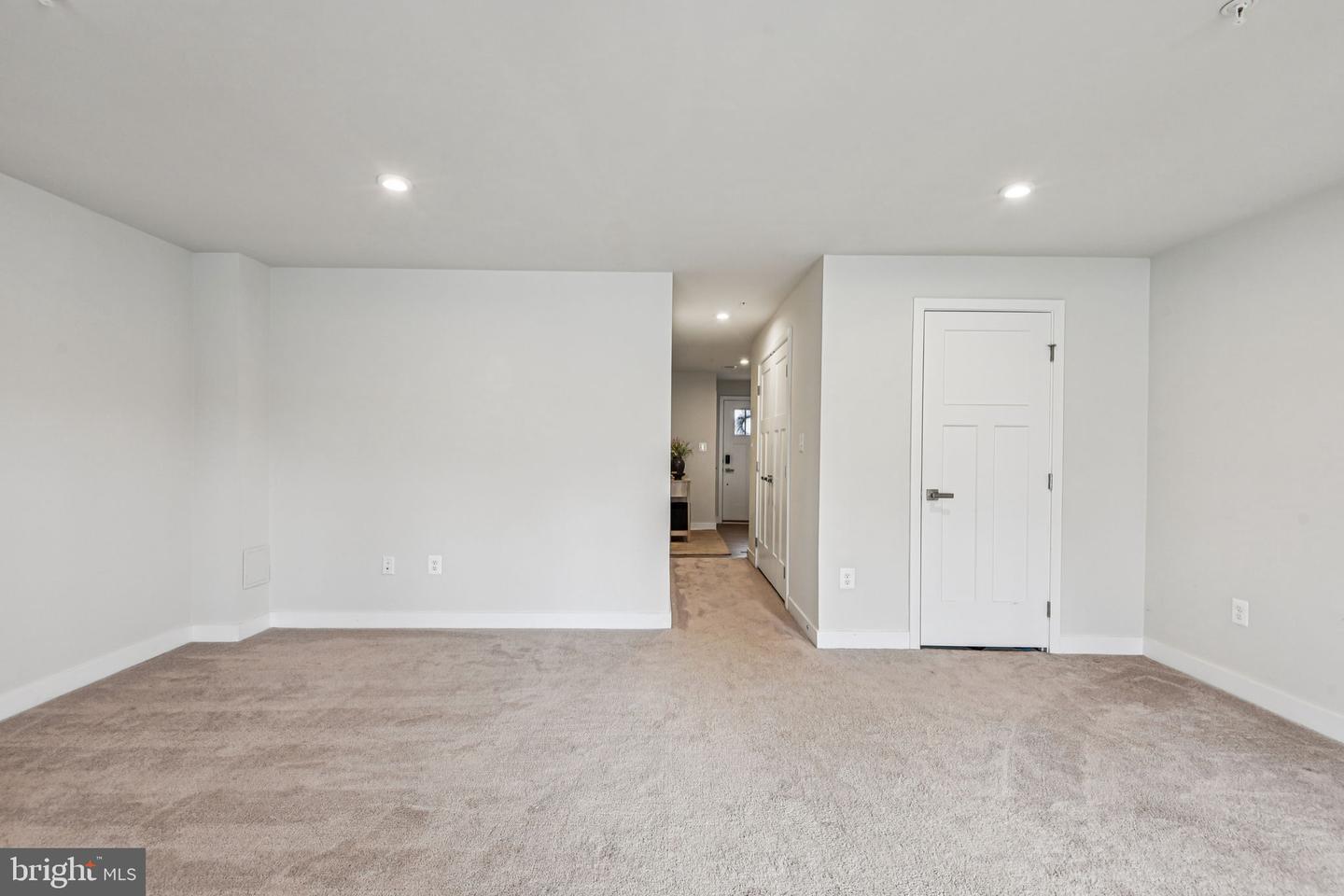 3023 Strasbaugh Dr Property Photo 25