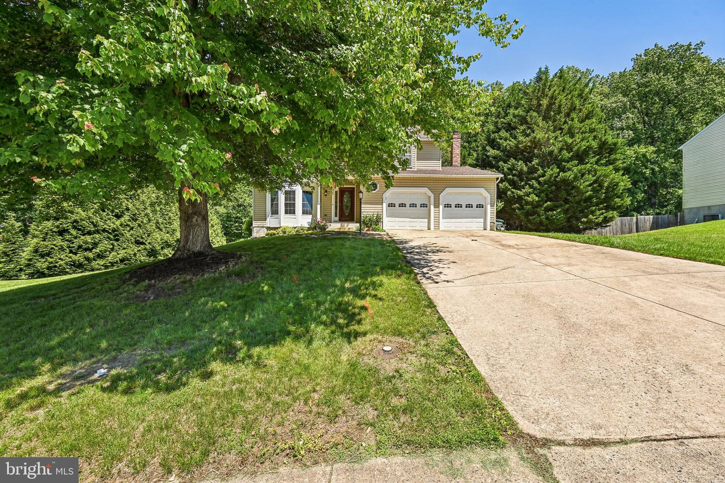 449 Grasmere Ln Property Photo 4