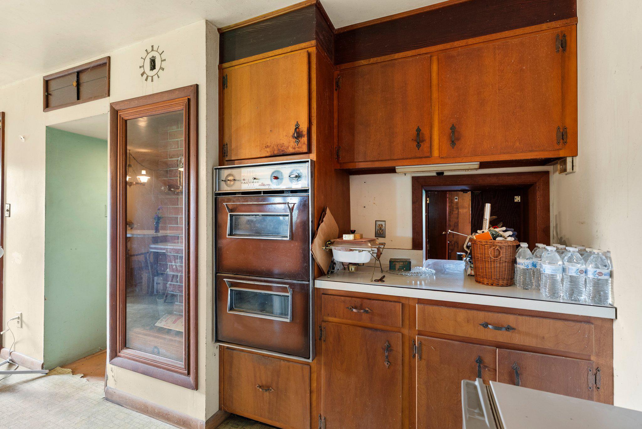 3335 Charles St Property Photo 11