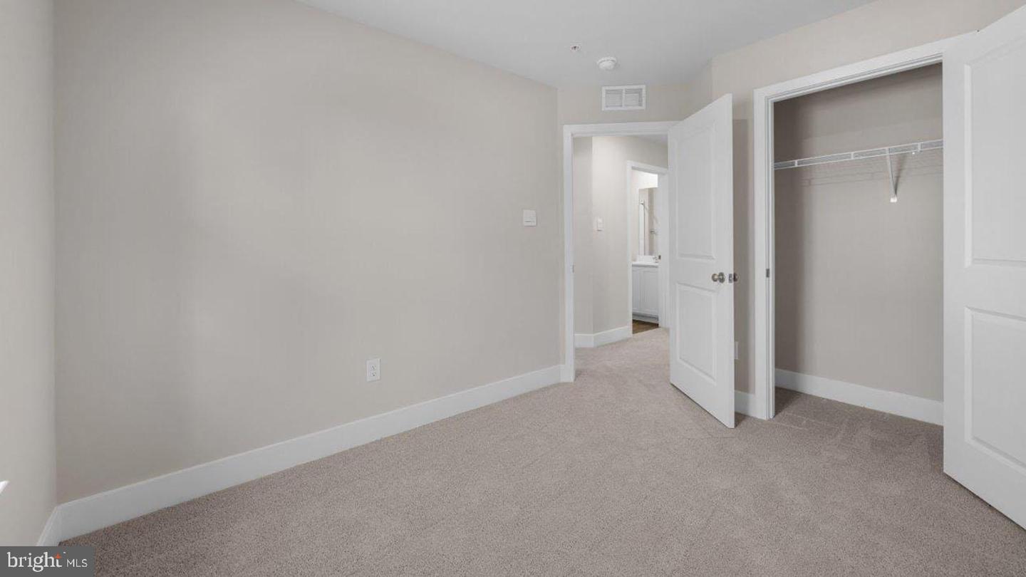 367 Hackley Dr Property Photo 28