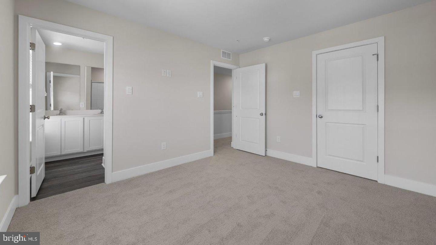 367 Hackley Dr Property Photo 34