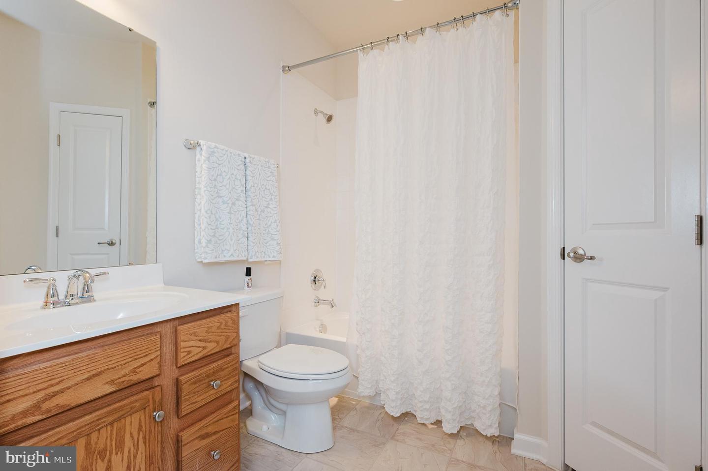 303 Lothian Way #303 Property Photo 11