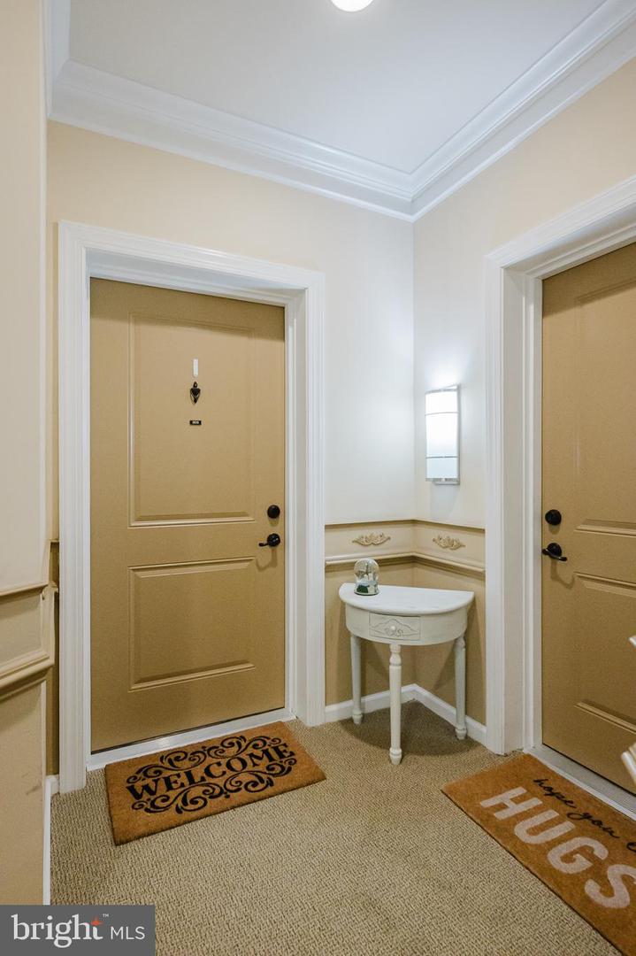 303 Lothian Way #303 Property Photo 17