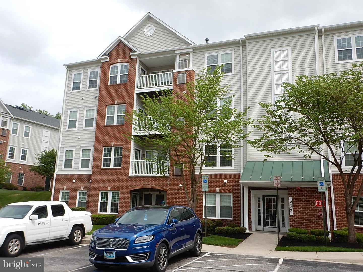 633 WALLINGFORD RD #201 Property Photo 1