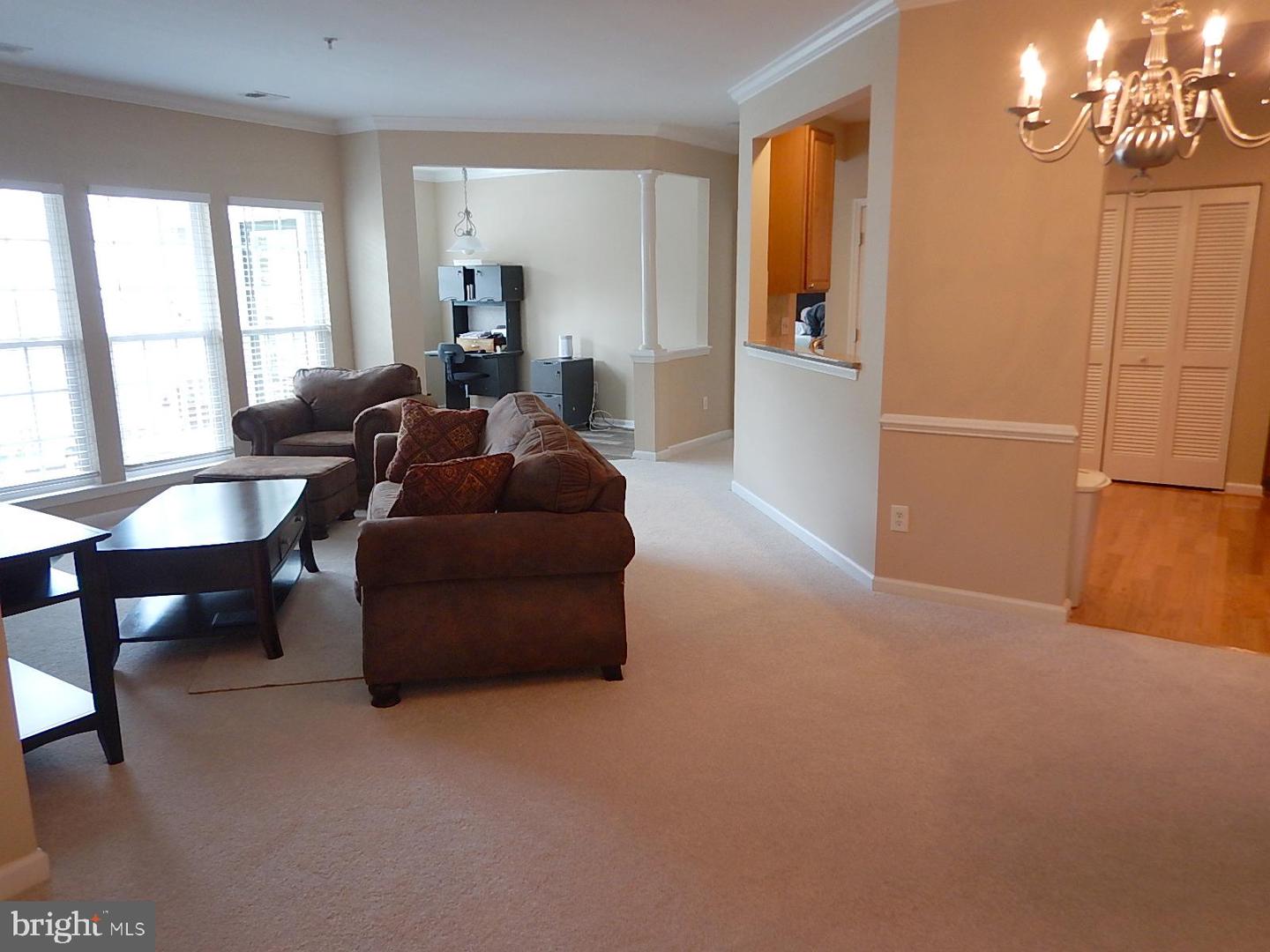 633 Wallingford Rd #201 Property Photo 9