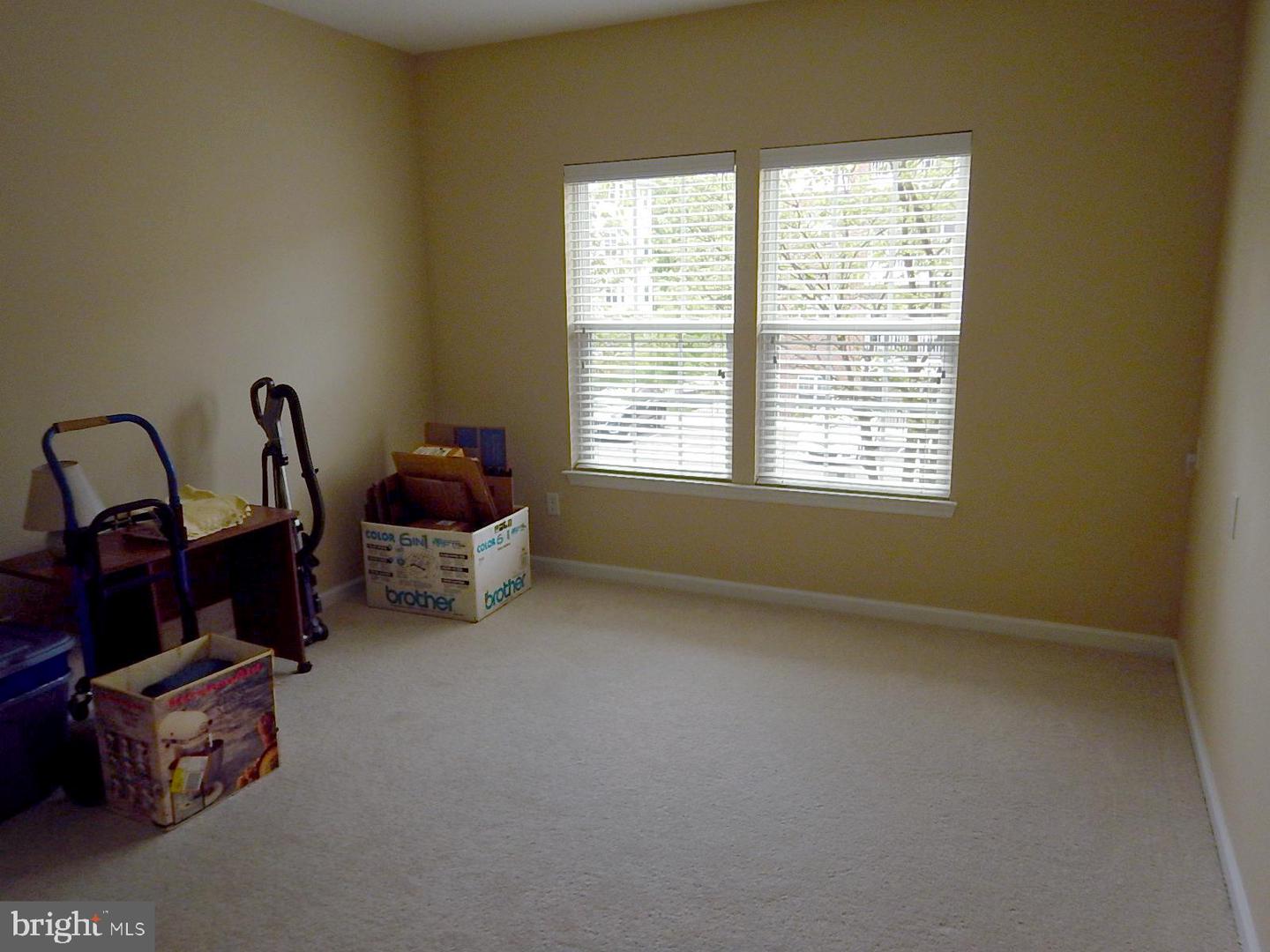 633 Wallingford Rd #201 Property Photo 16