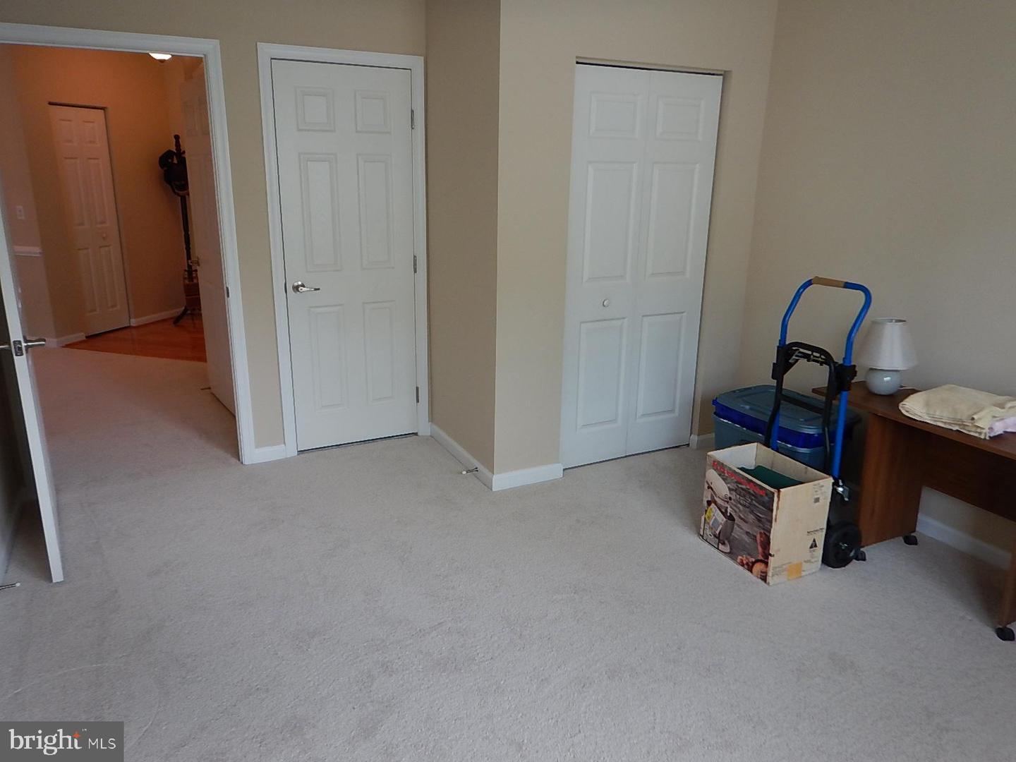 633 Wallingford Rd #201 Property Photo 17