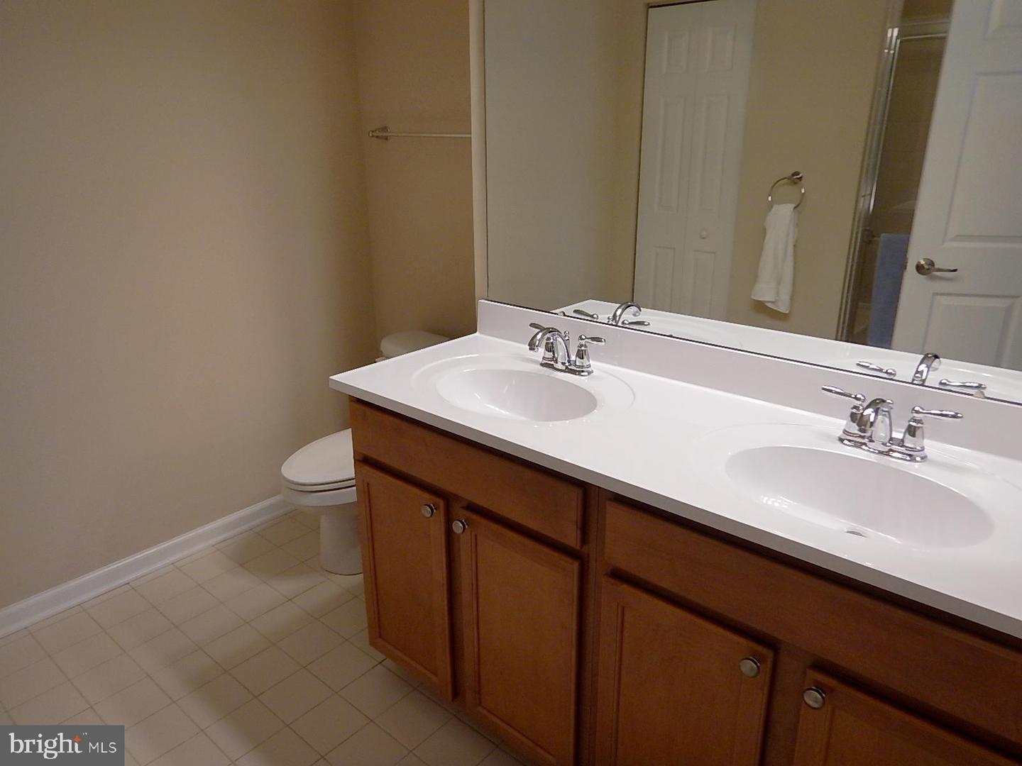 633 Wallingford Rd #201 Property Photo 23