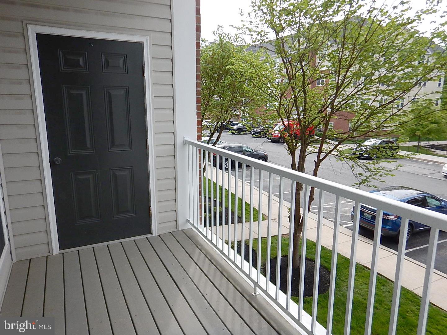 633 Wallingford Rd #201 Property Photo 26