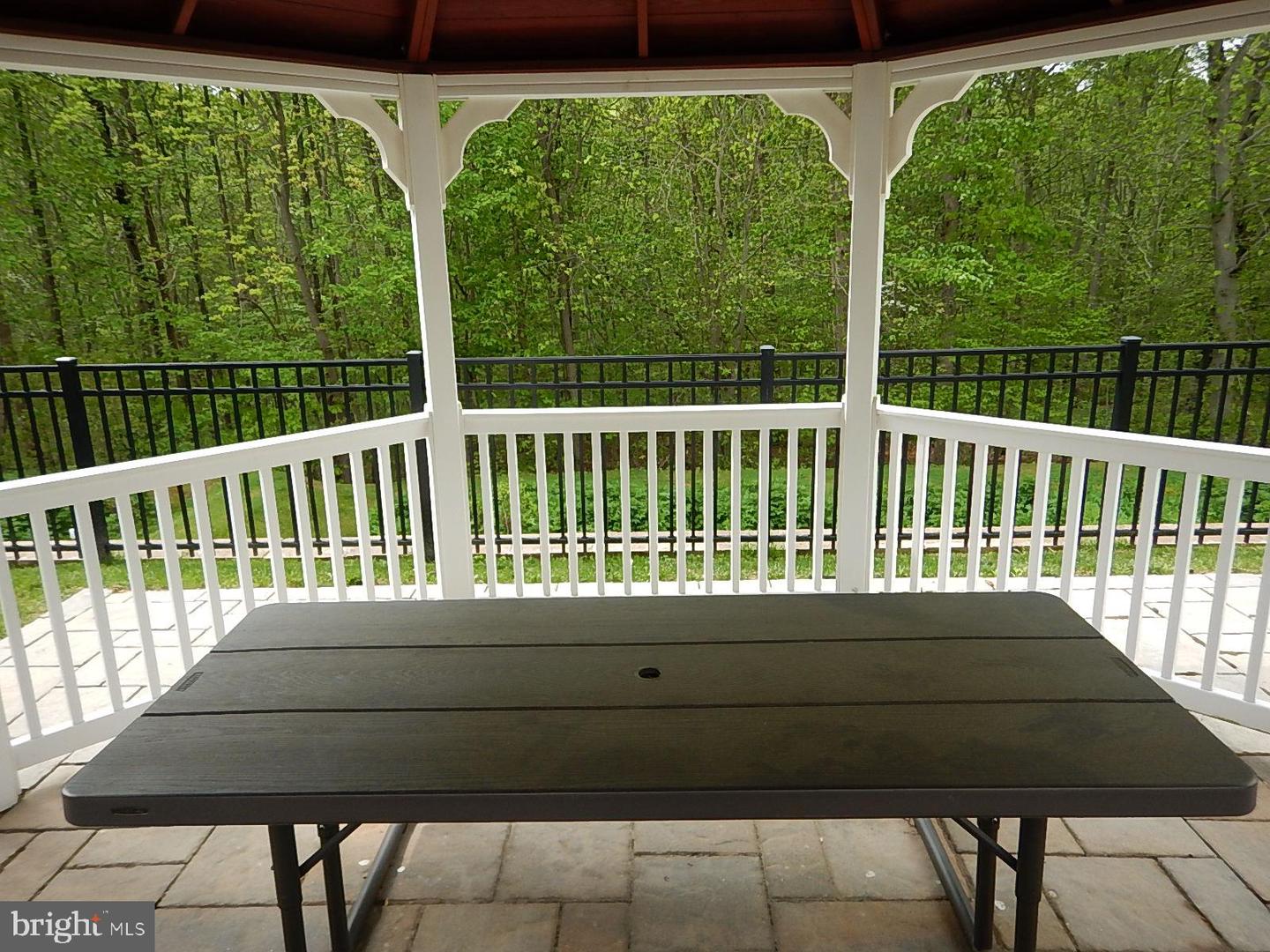 633 Wallingford Rd #201 Property Photo 30