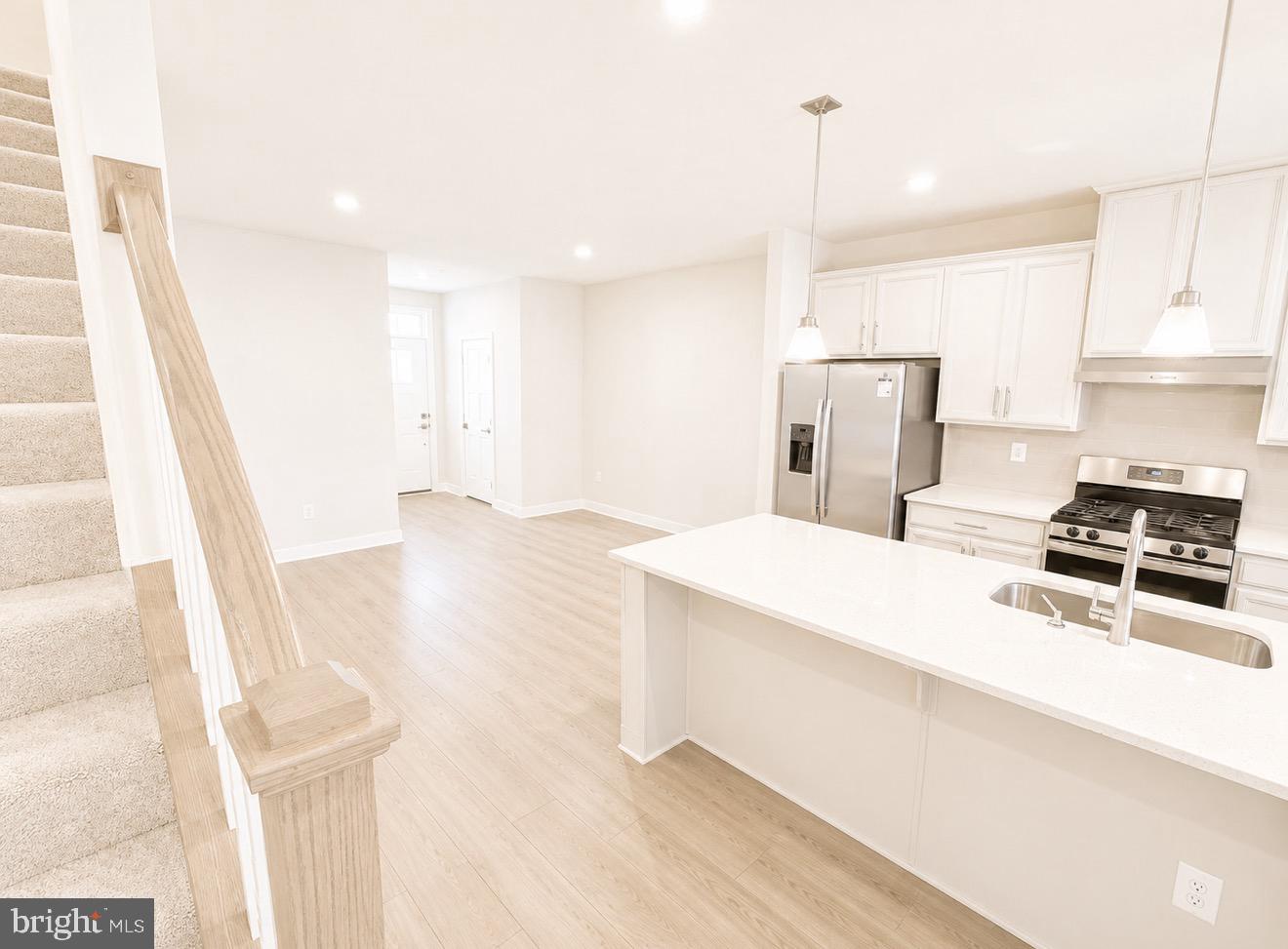 2428 Steamboat Way Property Photo 9