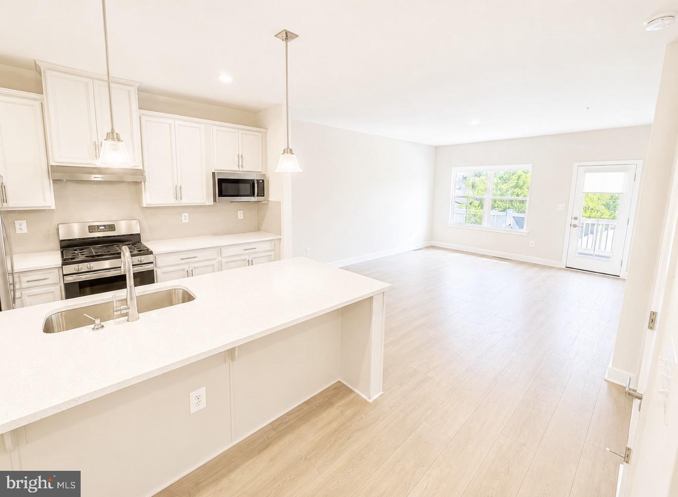 2428 Steamboat Way Property Photo 13