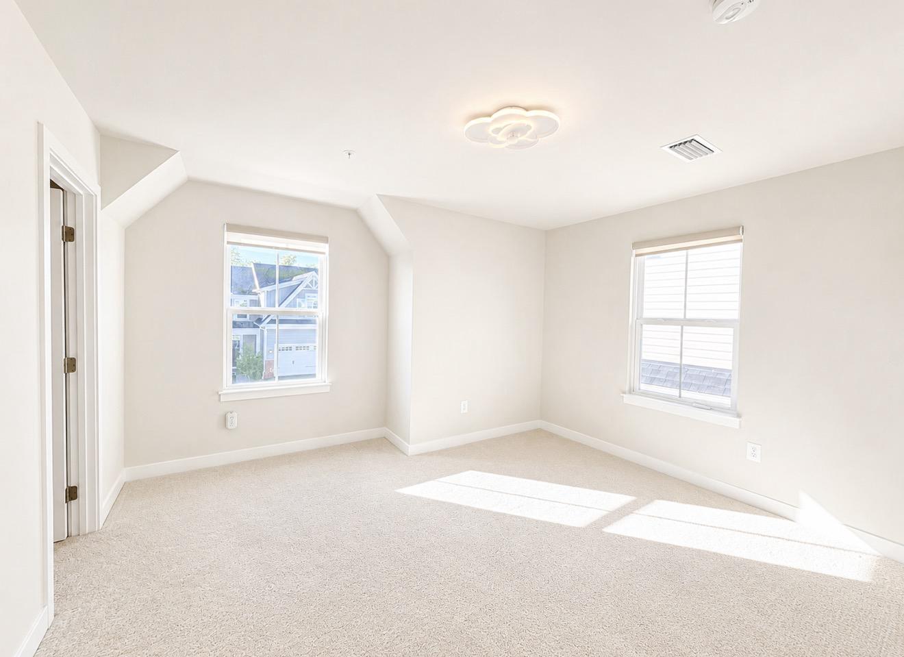2428 Steamboat Way Property Photo 20