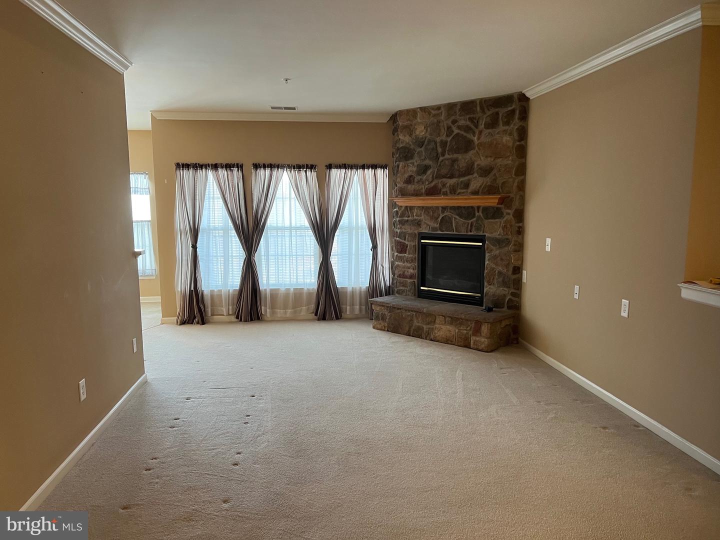 812 Long Dr #812-f Property Photo 7