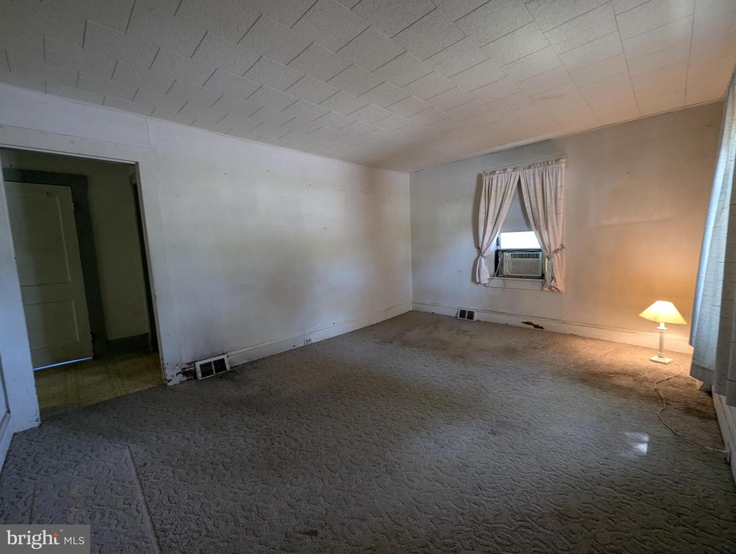 2215 Ady Rd Property Photo 8