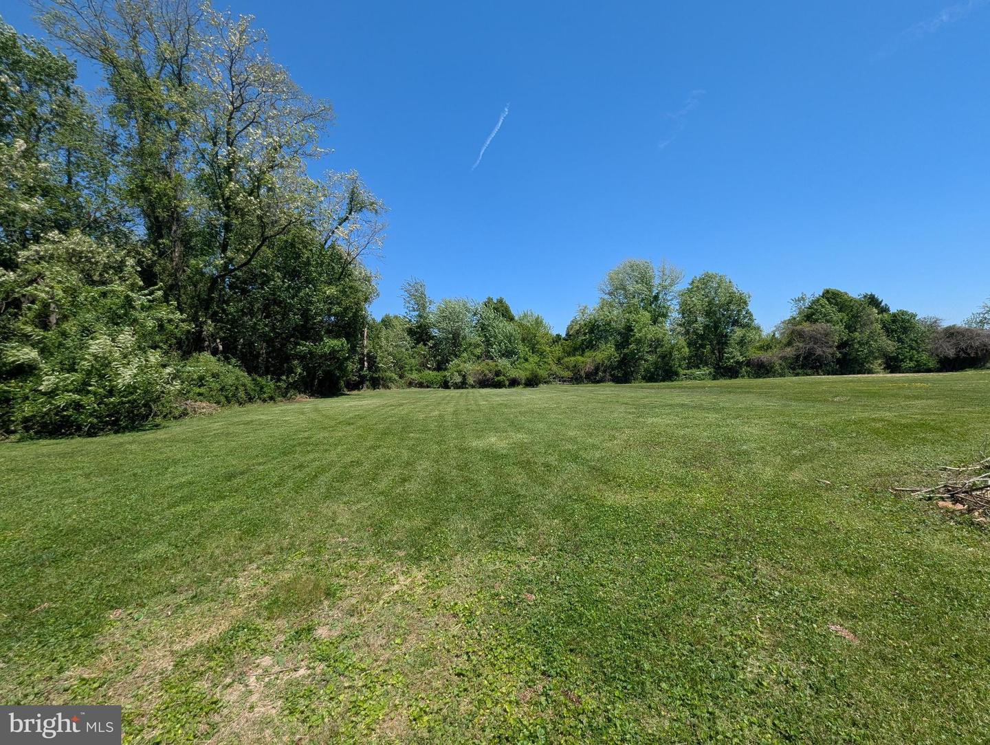 2215 Ady Rd Property Photo 11