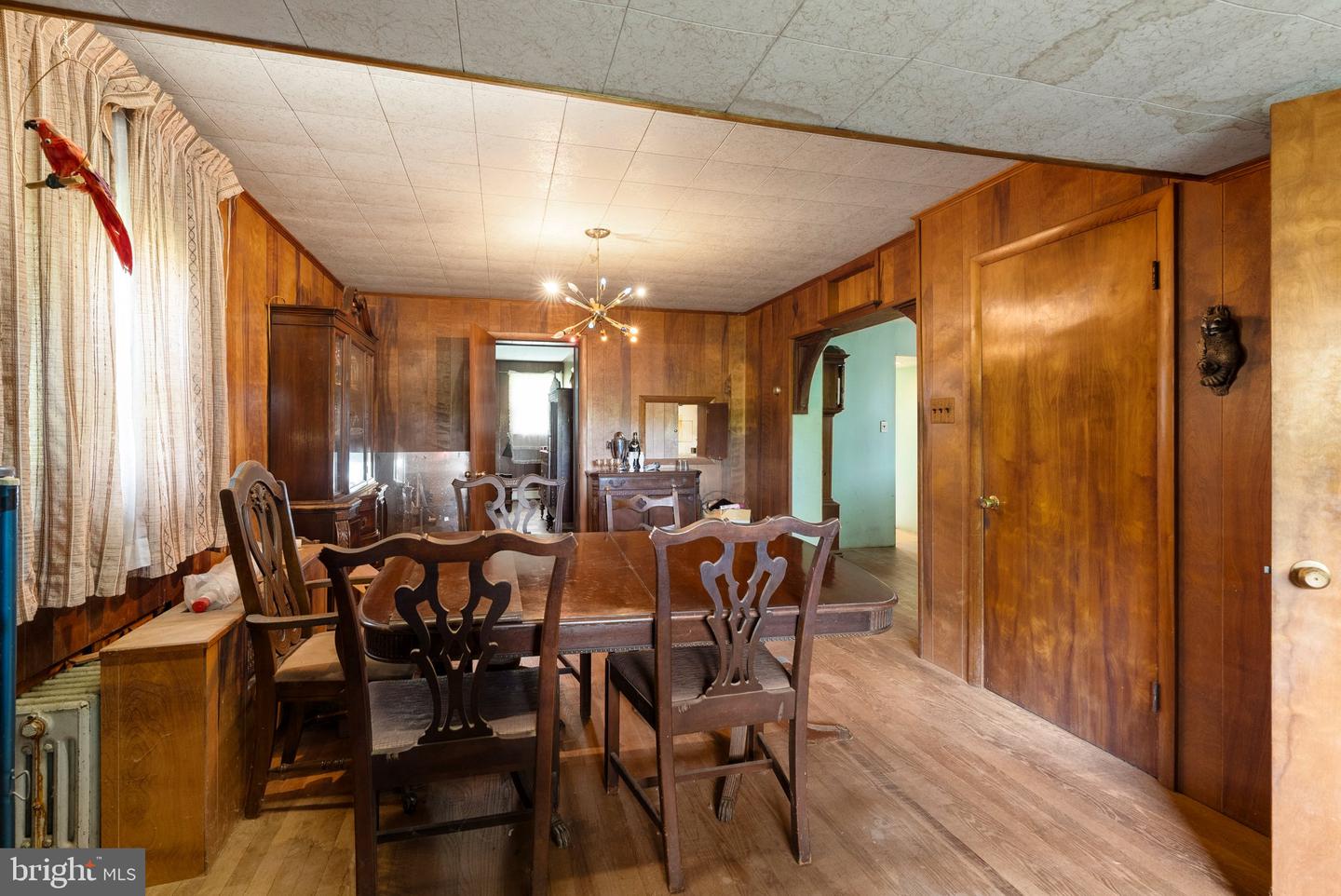 3335 Charles St Property Photo 15