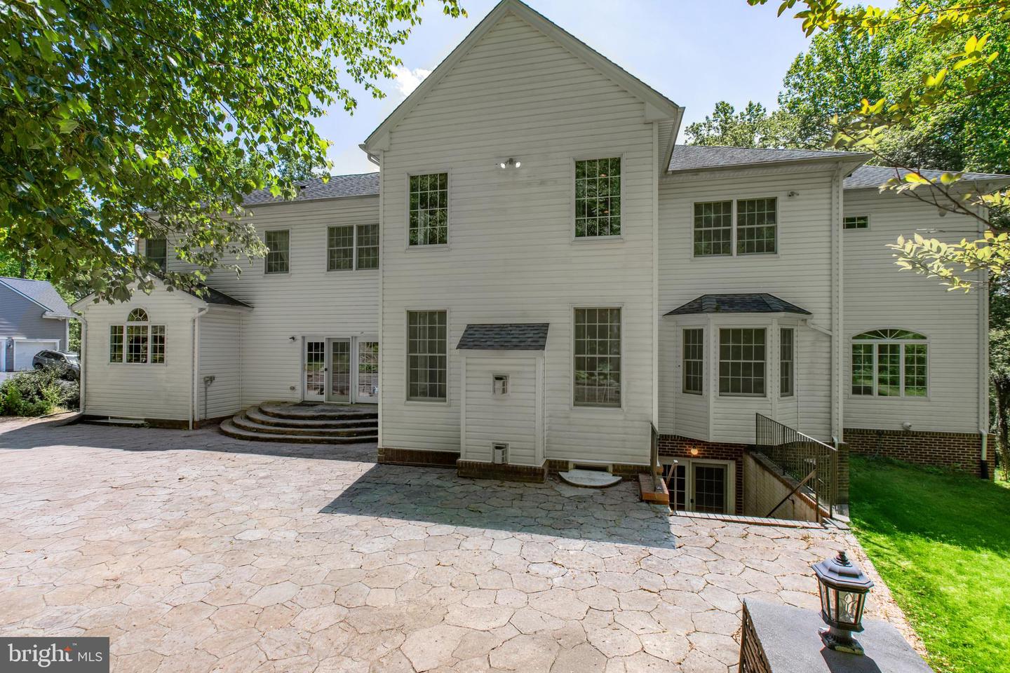 1601 Rushing Stream Ct Property Photo 4