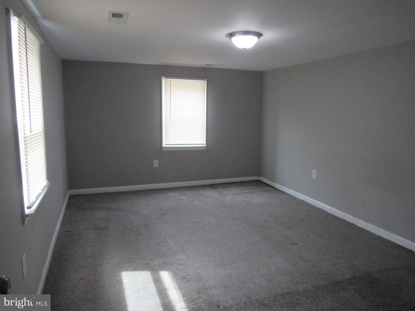 1533 Mitchell Ln Property Photo 12