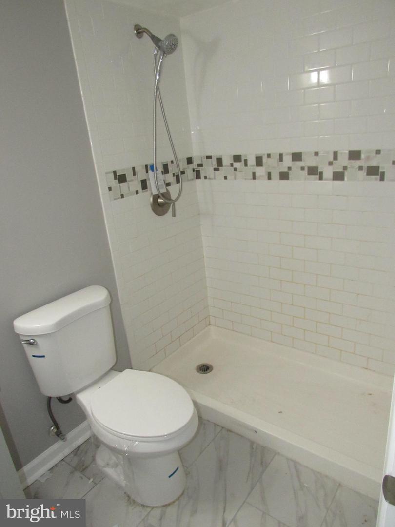 1533 Mitchell Ln Property Photo 17