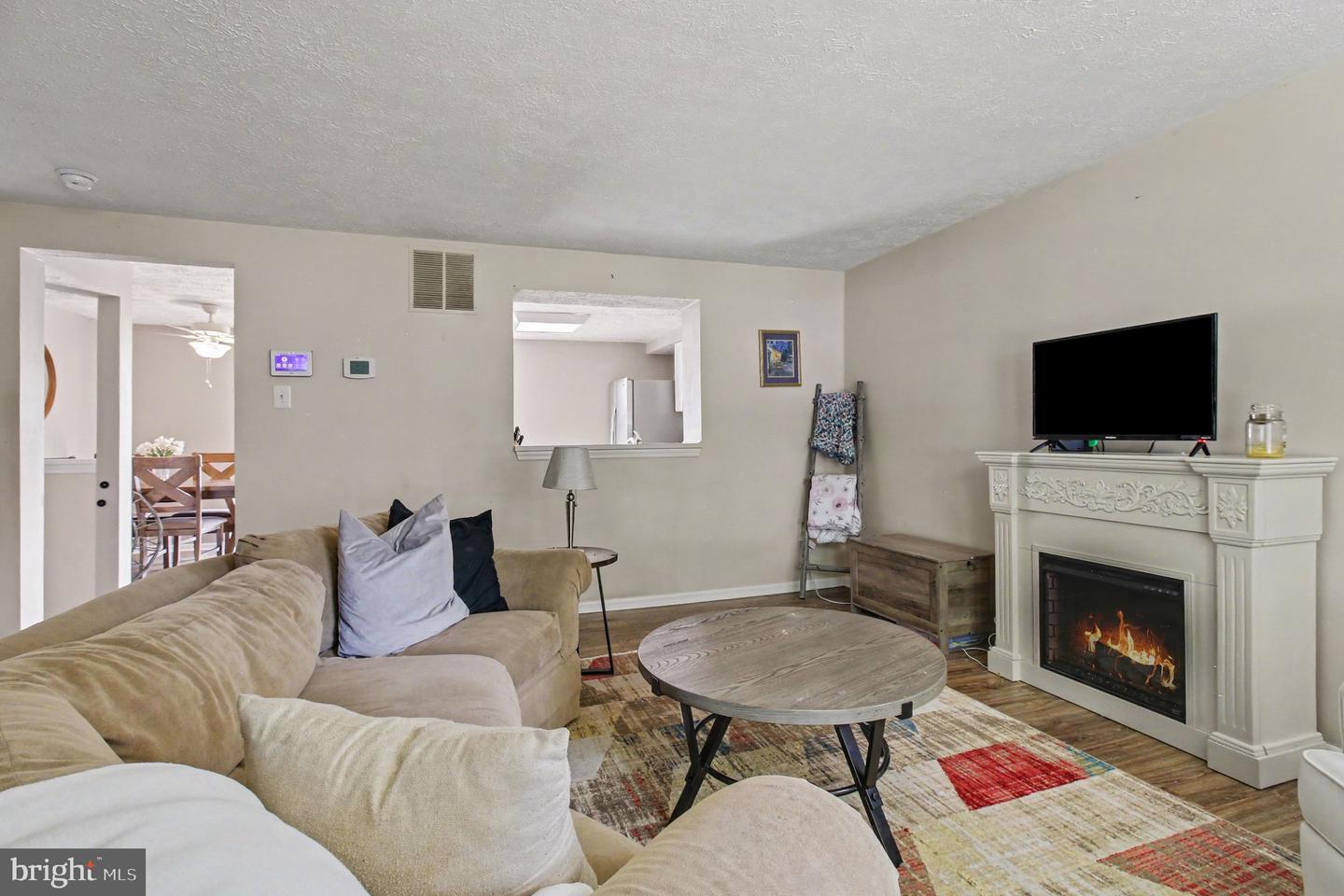 351 Delmar Ct Property Photo 2