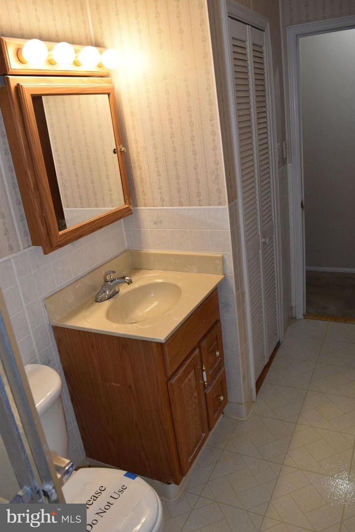 631 Webb St Property Photo 20