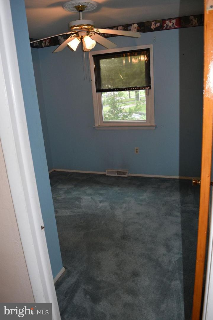 631 Webb St Property Photo 22