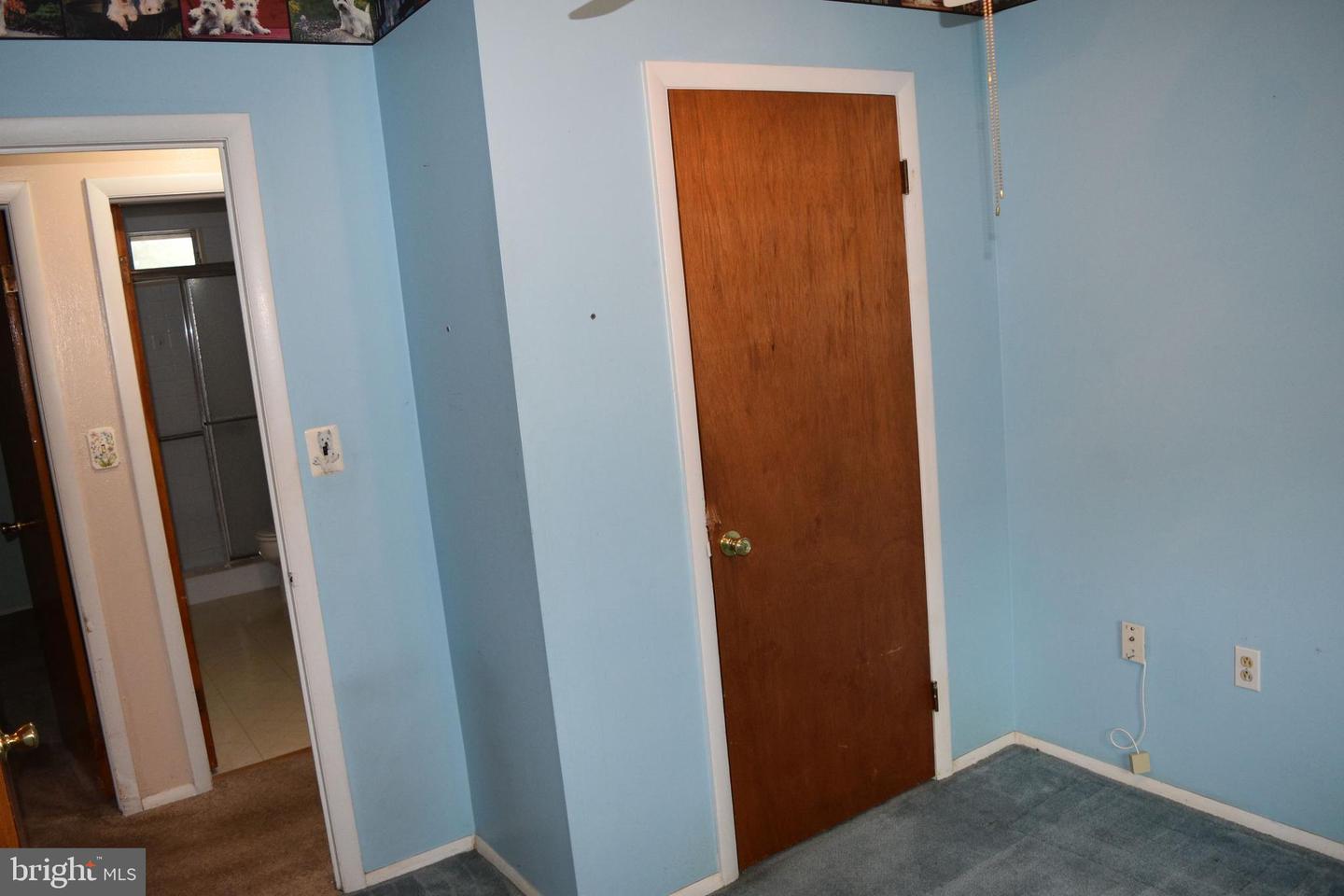 631 Webb St Property Photo 24