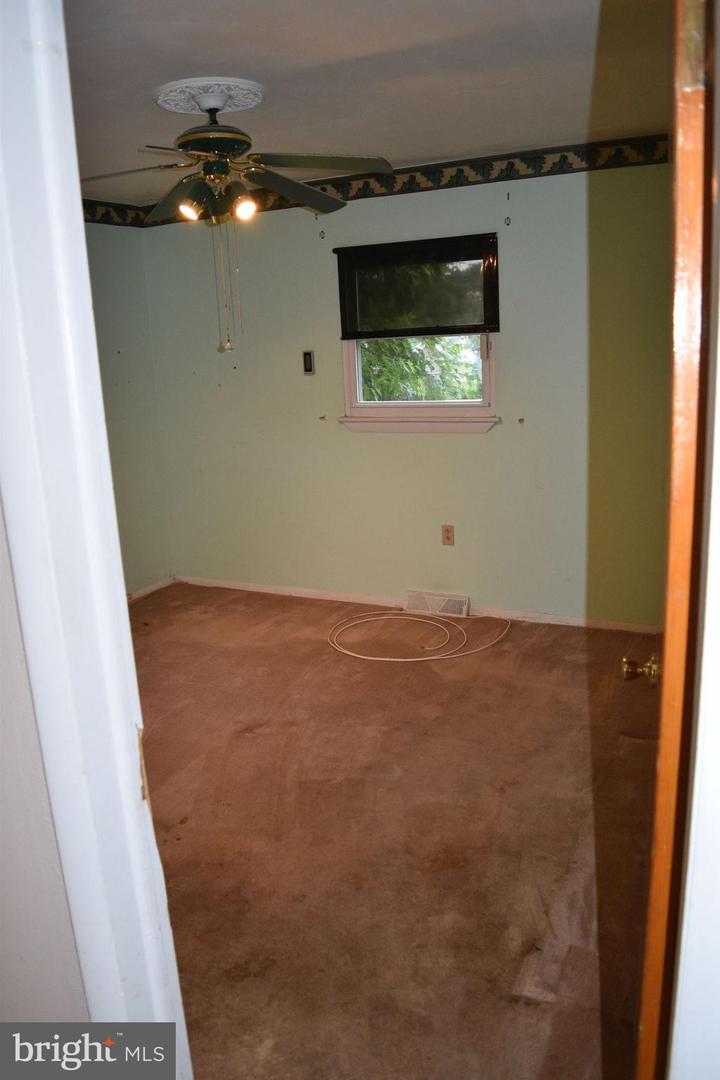 631 Webb St Property Photo 25