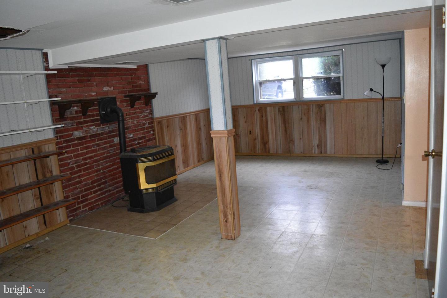 631 Webb St Property Photo 39