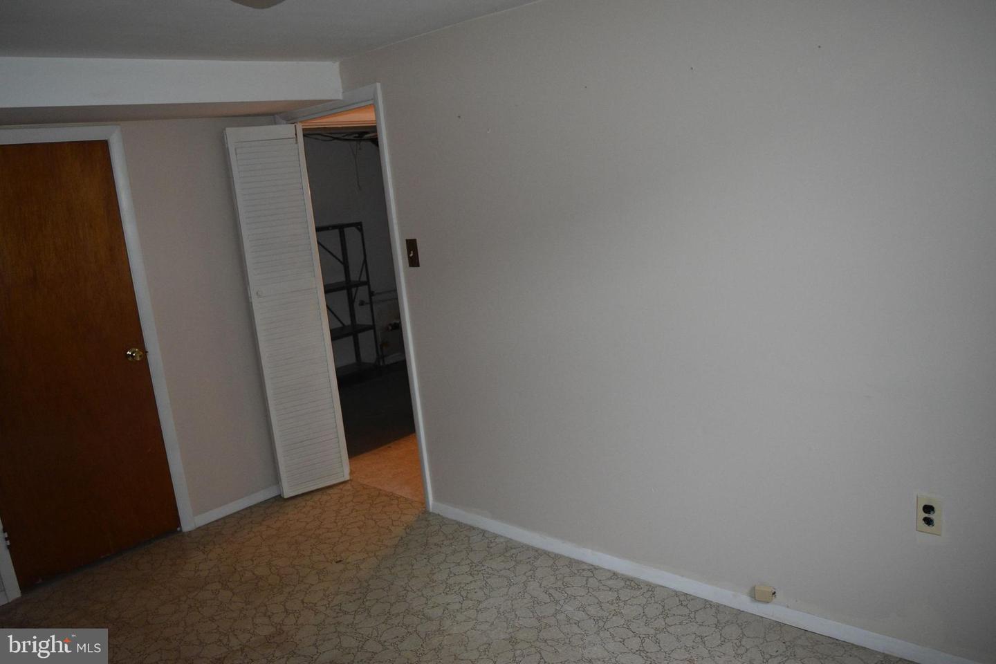 631 Webb St Property Photo 45