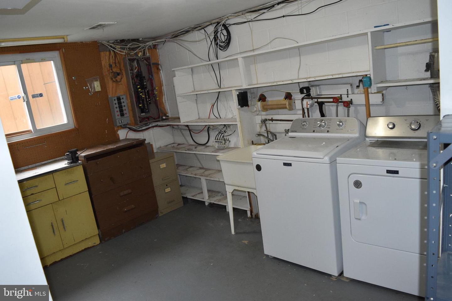 631 Webb St Property Photo 46