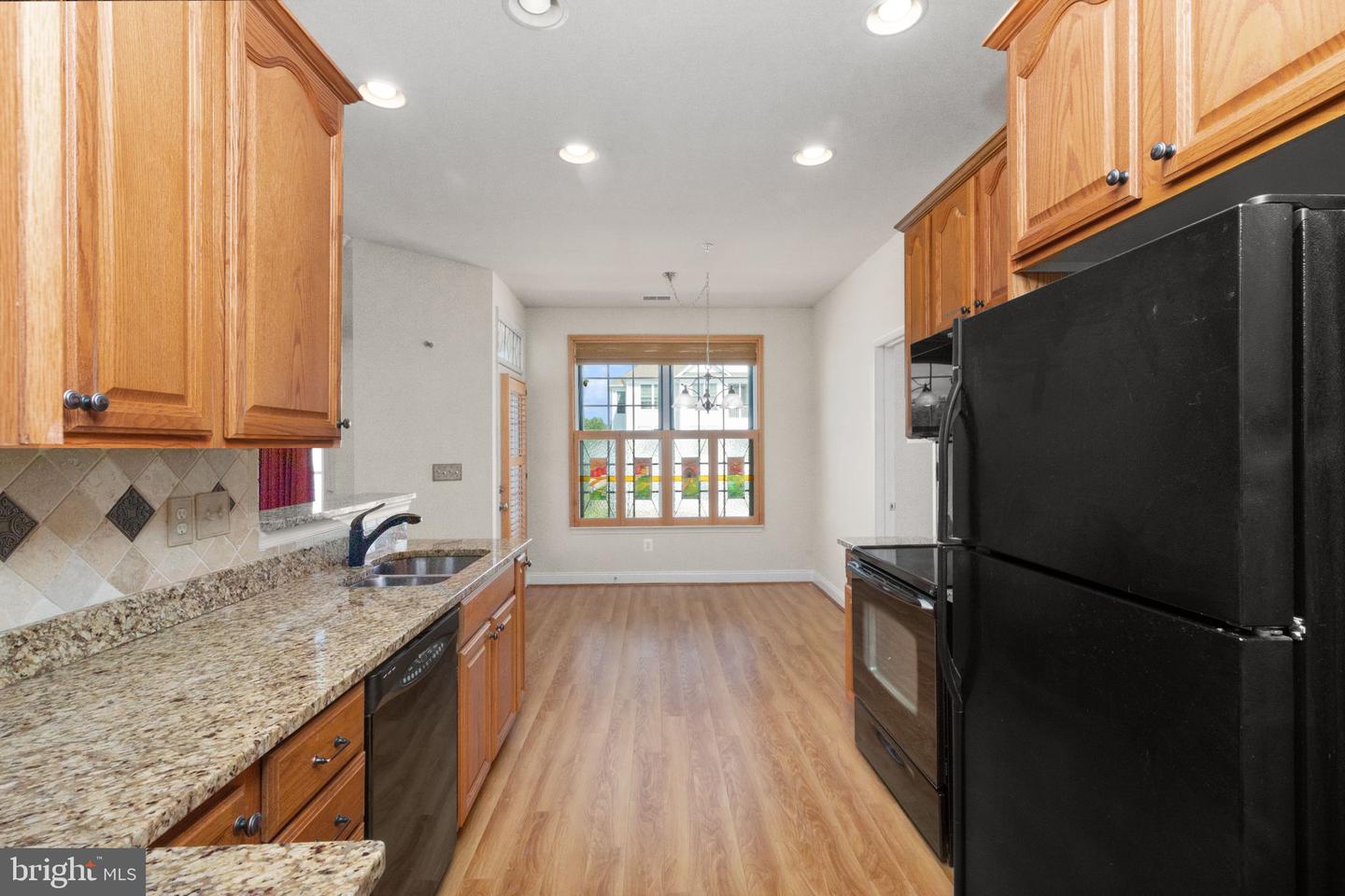 1818 Selvin Dr #301 Property Photo 12